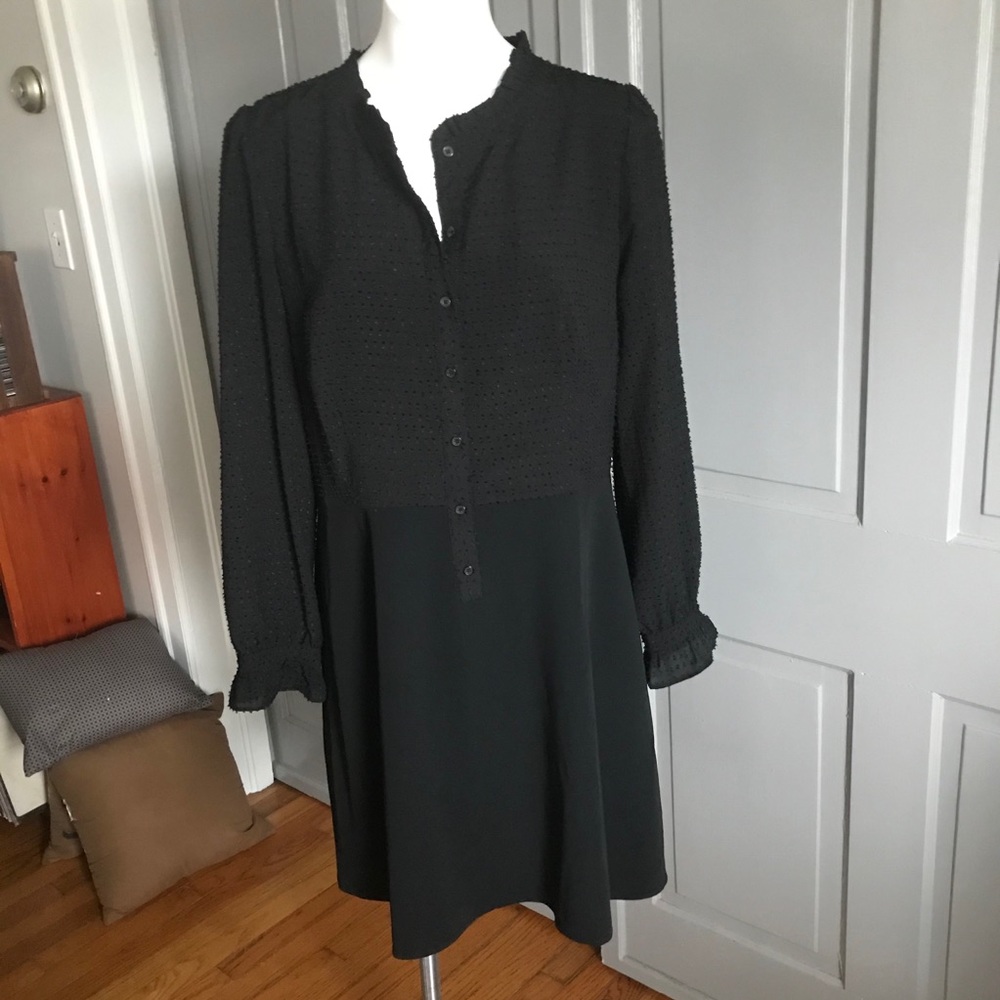 LOFT black swingy relaxed fit long sleeve dress